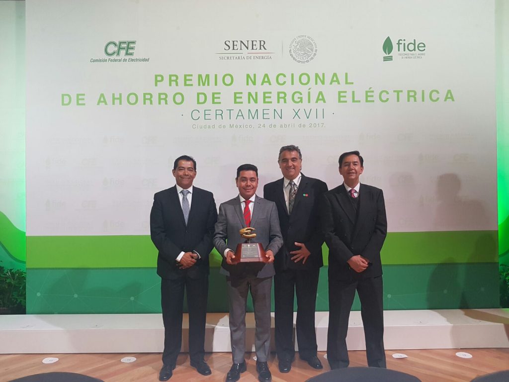 Otorgan Premio Nacional de Ahorro de Energía Eléctrica a Oaxaca de Juárez