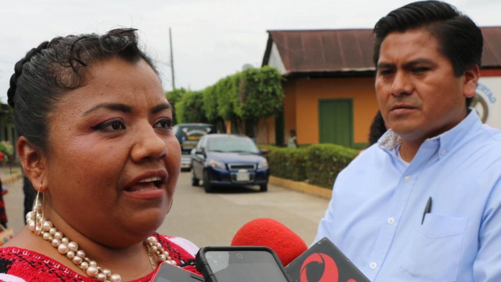 Jinetea Presidenta de Chiltepec recursos prioritarios de la comunidad de Fortino V. Pinacho