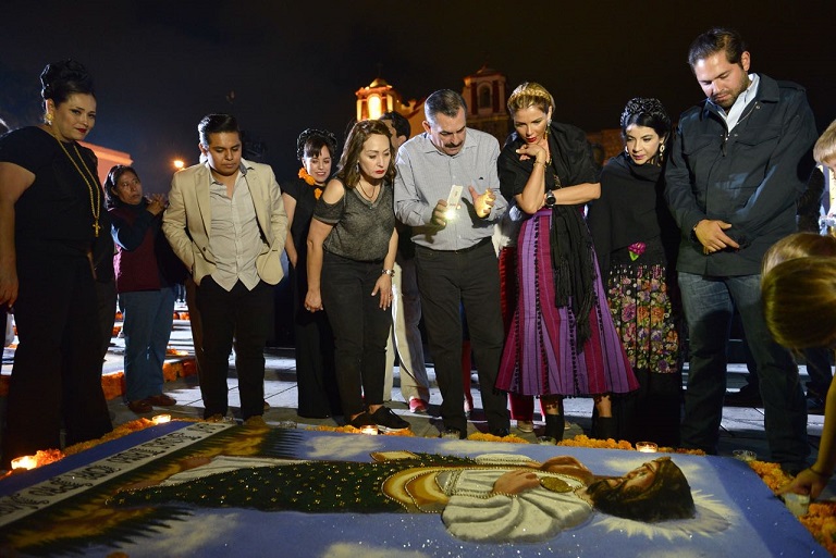 Cultura y tradición, caracterizan la celebración de muertos en Oaxaca