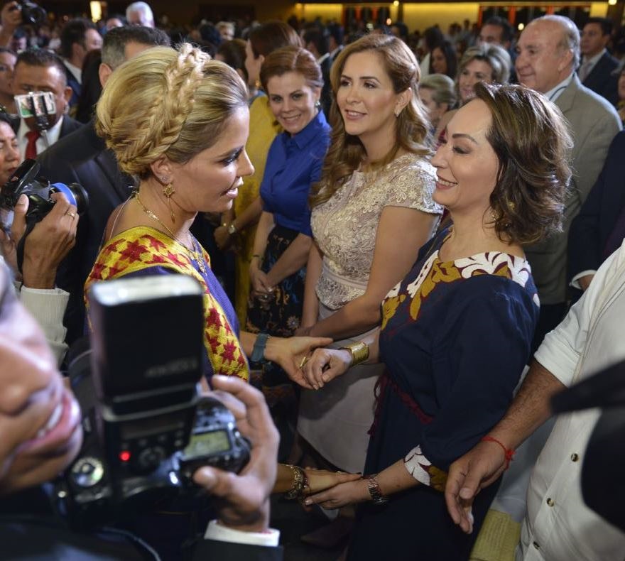 Reconoce Córdova Brena resultados del trabajo de la Presidenta del DIF Estatal