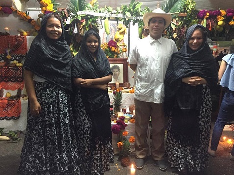 Altares de Muertos, tradición y misticismo en Tuxtepec