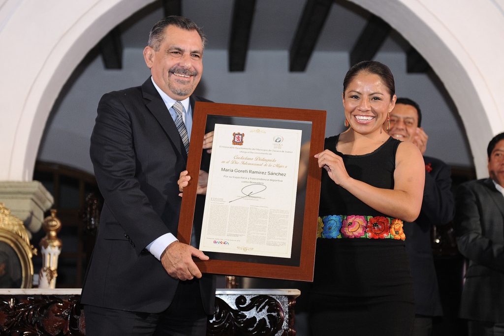 Reconoce Ayuntamiento de Oaxaca de Juárez a 11 mujeres por su aportación en la ciencia y el deporte