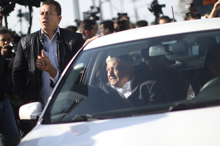 AMLO anuncia conferencia en el hotel Hilton después de las 11 de la noche; “y de ahí, al Zócalo”, dice