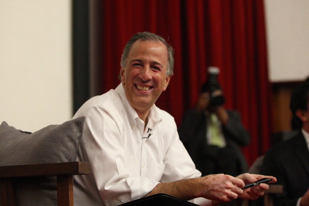 Integra HSBC a Meade en su consejo de administración