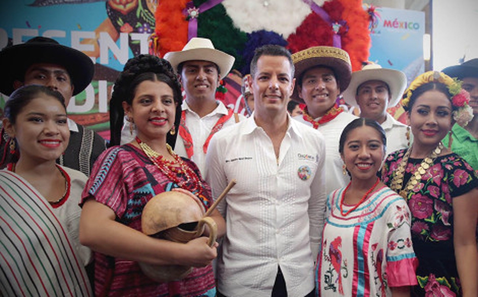 Continua Murat privatización de Guelaguetza ; Sección C del auditorio ya no será gratuita