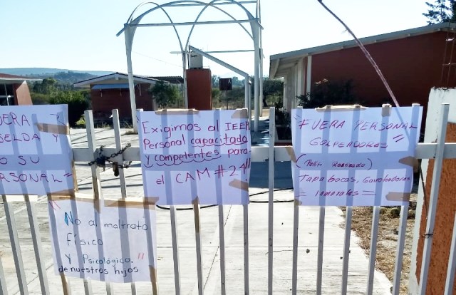 Denuncian al CAM 24 de Tamazulápam del Progreso por maltrato a menores de edad
