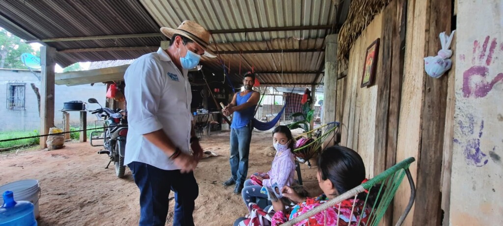 Recibe Pepe Villamil el apoyo para ser diputado local de 6 colonias de Tuxtepec