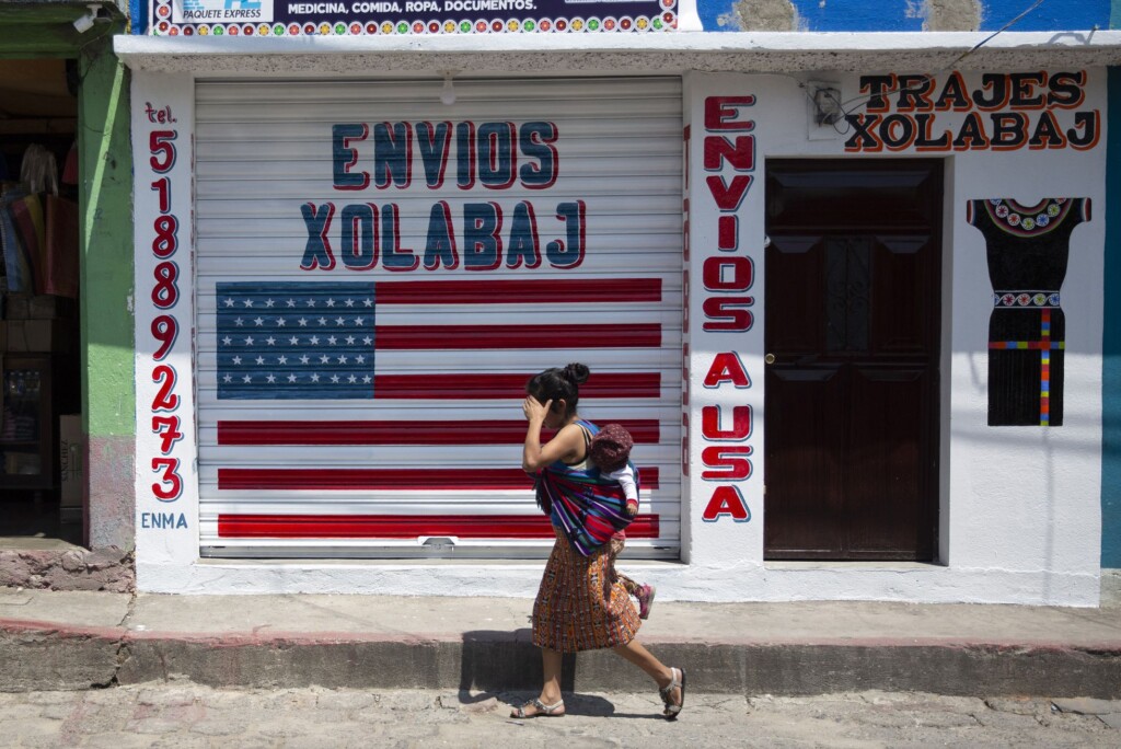 Con gobiernos generadores de pobreza, 86 mil familias oaxaqueñas sobreviven con remesas americanas