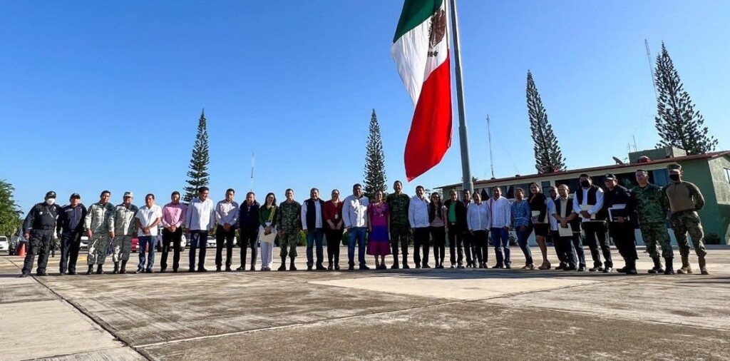 Participa Irineo Molina en mesa de seguridad con SEDENA