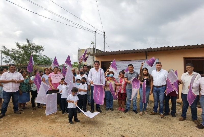 Obra pública tuxtepeca son estrategias frontales contra el rezago: Irineo Molina