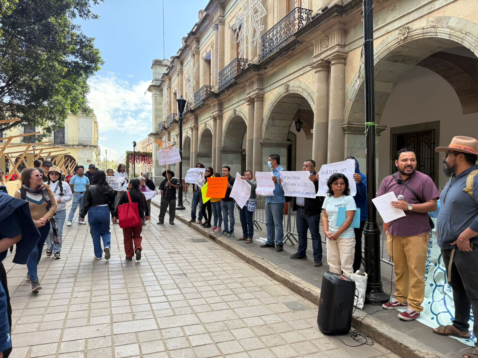 Adeuda gobierno de Jara a Universidad Comunal salarios y aguinaldos