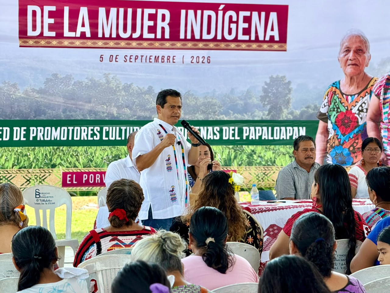 Lalo Ximénez reconoce la fuerza y liderazgo de las mujeres indígenas de Tuxtepec