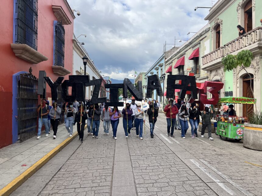 A 12 años de Ayotzinapa, Oaxaca exige verdad y justicia
